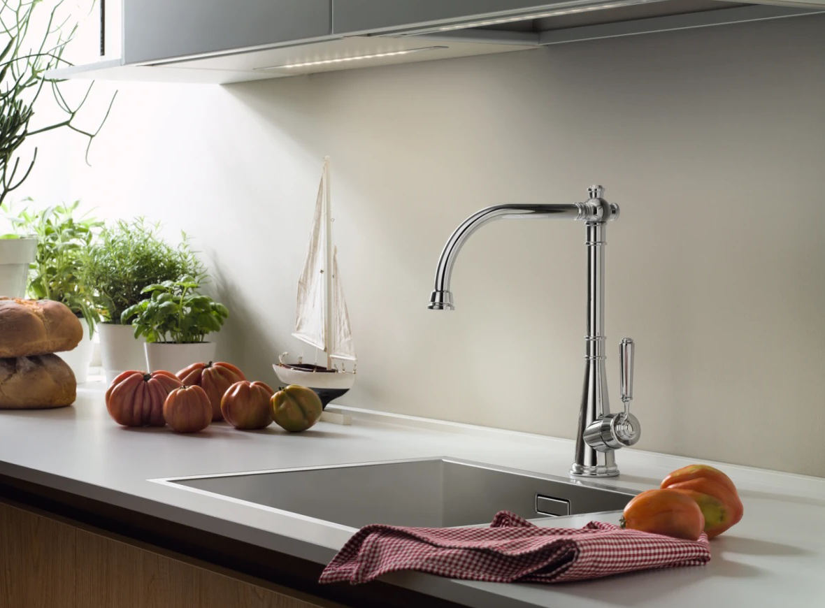 Vòi rửa bát cần cứng Nobili CHARLIE NB254